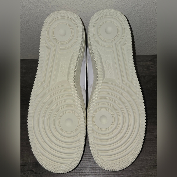 Nike Men Air Force 1 Low Unity 'Sail - Picture 2 of 6